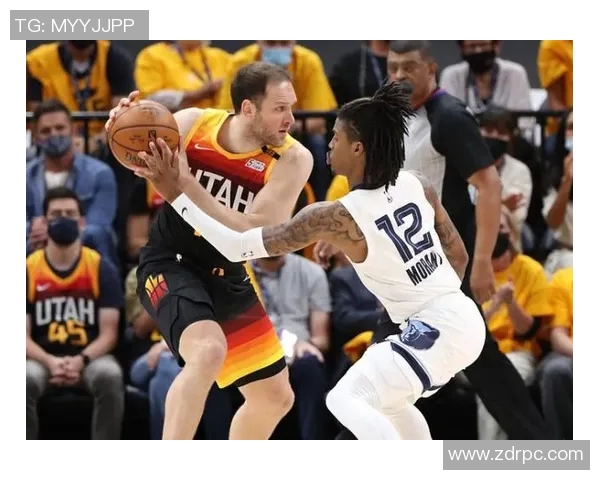 爵士夺得季后赛首胜，米切尔砍下35分力擒灰熊